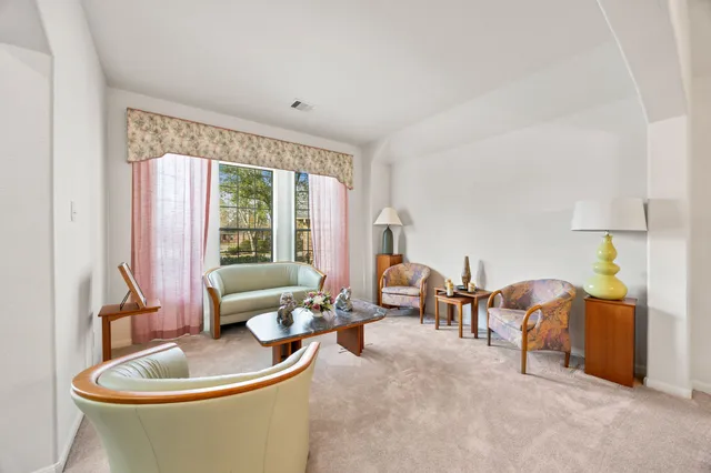 $469,000 | 2 Gilded Crest Court, Spring, TX 77382