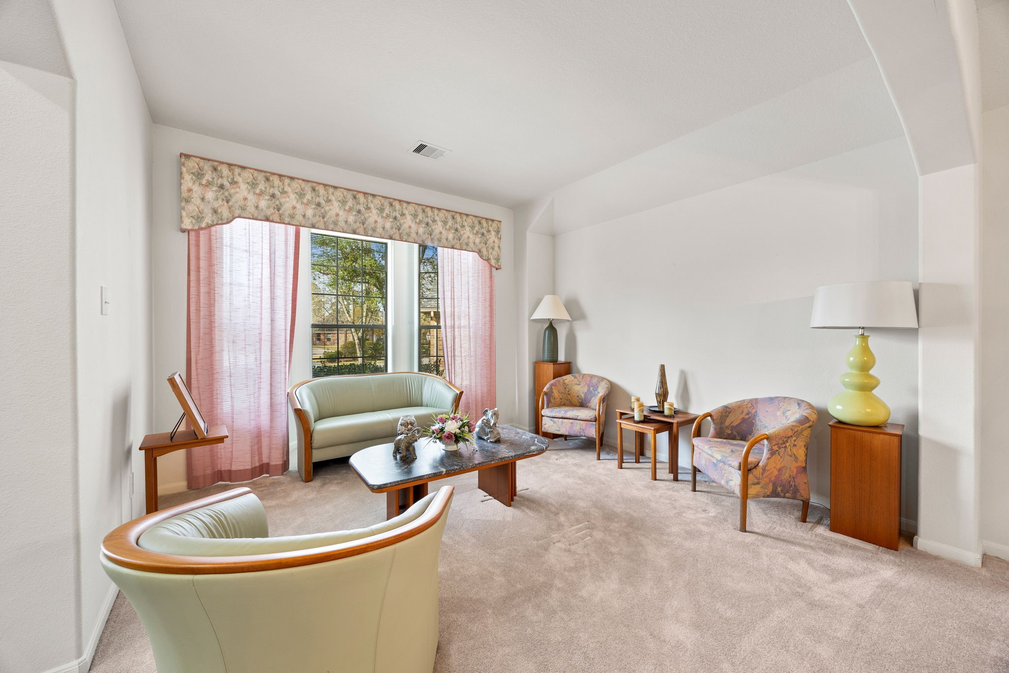 2 Gilded Crest Court Spring, TX 77382 - Photo 7 of 38