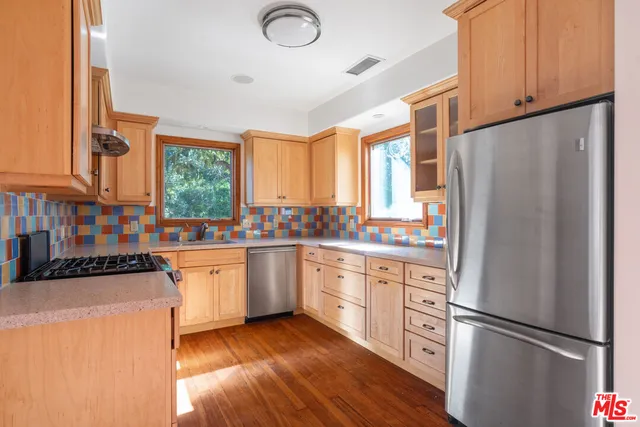 $7,500 | 3705 Fredonia Drive, Los Angeles, CA 90068