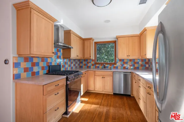 $7,500 | 3705 Fredonia Drive, Los Angeles, CA 90068