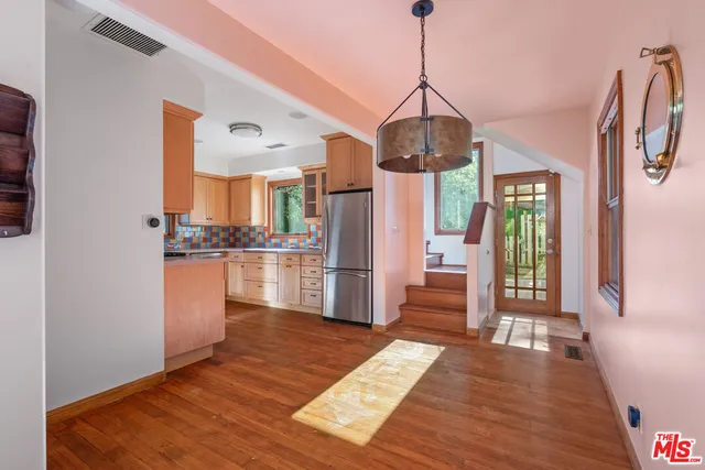 $7,500 | 3705 Fredonia Drive, Los Angeles, CA 90068