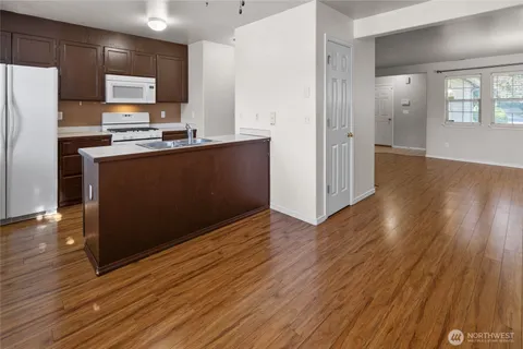 $295,000 | 10924 63rd Street East, Puyallup, WA 98372