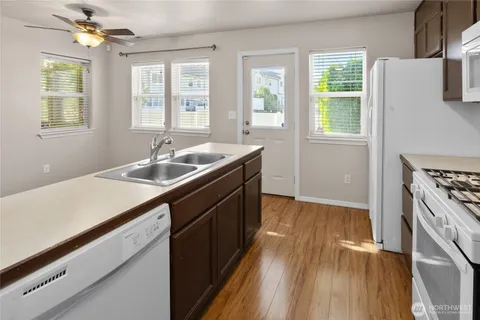 $295,000 | 10924 63rd Street East, Puyallup, WA 98372