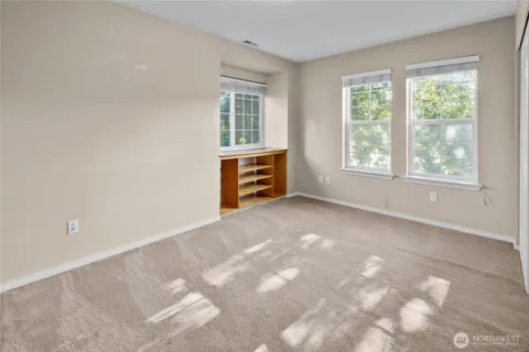 $295,000 | 10924 63rd Street East, Puyallup, WA 98372