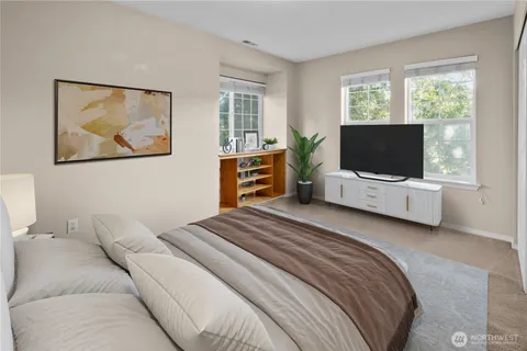 $295,000 | 10924 63rd Street East, Puyallup, WA 98372