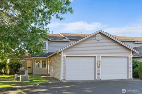 $295,000 | 10924 63rd Street East, Puyallup, WA 98372