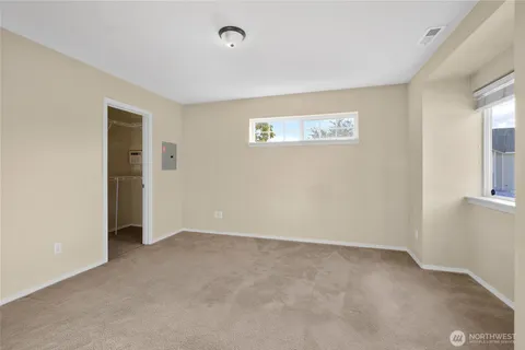 $295,000 | 10924 63rd Street East, Puyallup, WA 98372