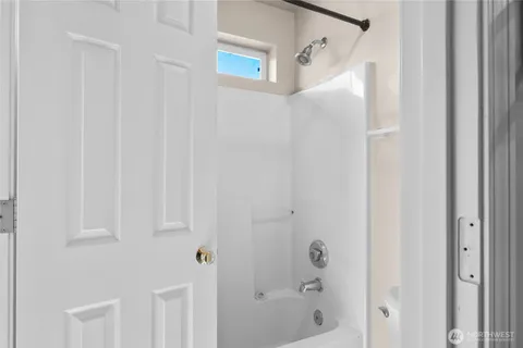 $295,000 | 10924 63rd Street East, Puyallup, WA 98372