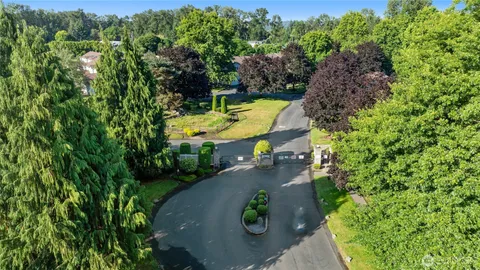 $295,000 | 10924 63rd Street East, Puyallup, WA 98372