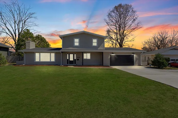 $474,900 | 1808 Golfview Drive, Urbana, IL 61801