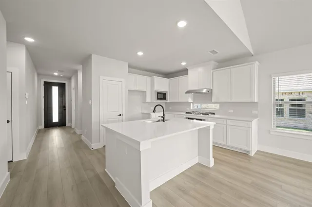 $428,553 | 226 Maybank Street, Glenn Heights, TX 75154