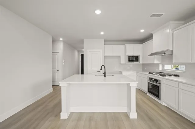 $428,553 | 226 Maybank Street, Glenn Heights, TX 75154