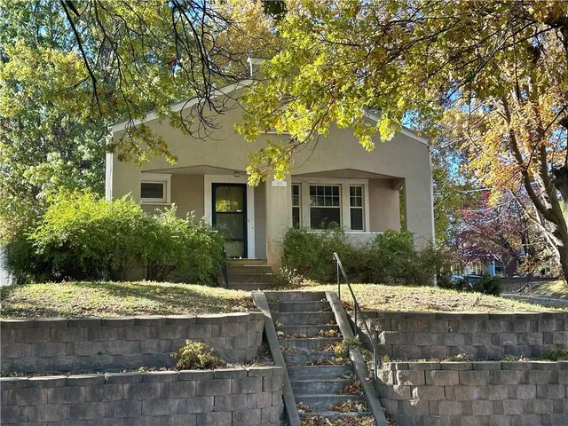 $160,000 | 1402 South 30th Street, St. Joseph, MO 64507