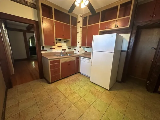 $160,000 | 1402 South 30th Street, St. Joseph, MO 64507