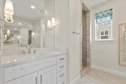 $1,775,000 | 208 Marina Bluff, Kingsland, TX 78639