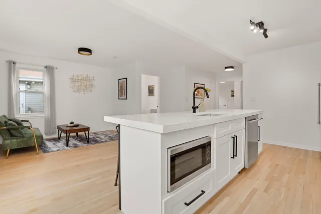 $649,900 | 5828 North Melvina Avenue, Chicago, IL 60646