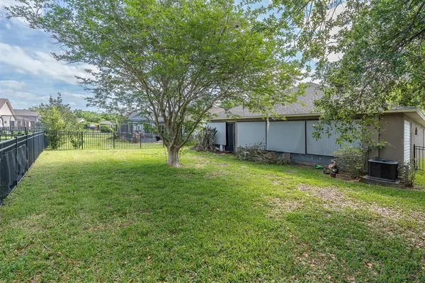 $435,000 | 16314 Bridgeglade Lane, Lithia, FL 33547