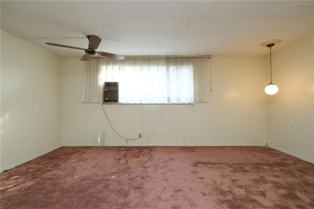 301 Greenlee Road Pittsburgh, PA 15227 - Photo 11 of 25 Gallery Image 11