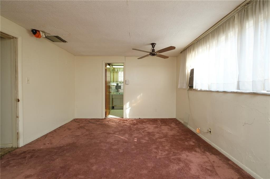 301 Greenlee Road Pittsburgh, PA 15227 - Photo 12 of 25 Gallery Image 12