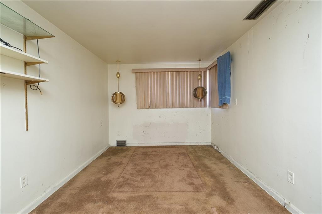 301 Greenlee Road Pittsburgh, PA 15227 - Photo 14 of 25 Gallery Image 14