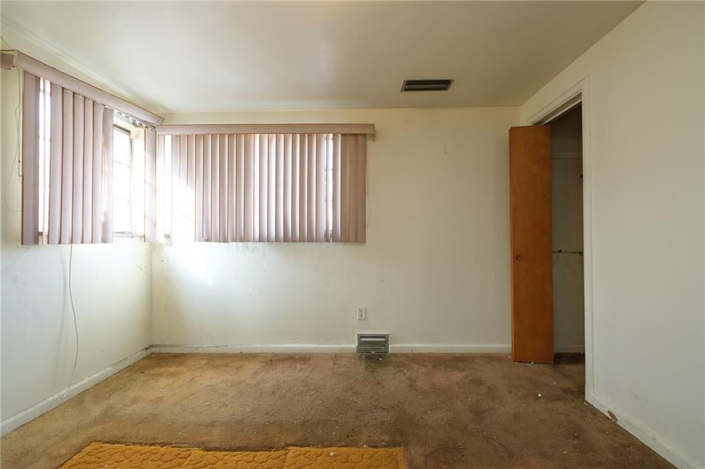 301 Greenlee Road Pittsburgh, PA 15227 - Photo 18 of 25 Gallery Image 18