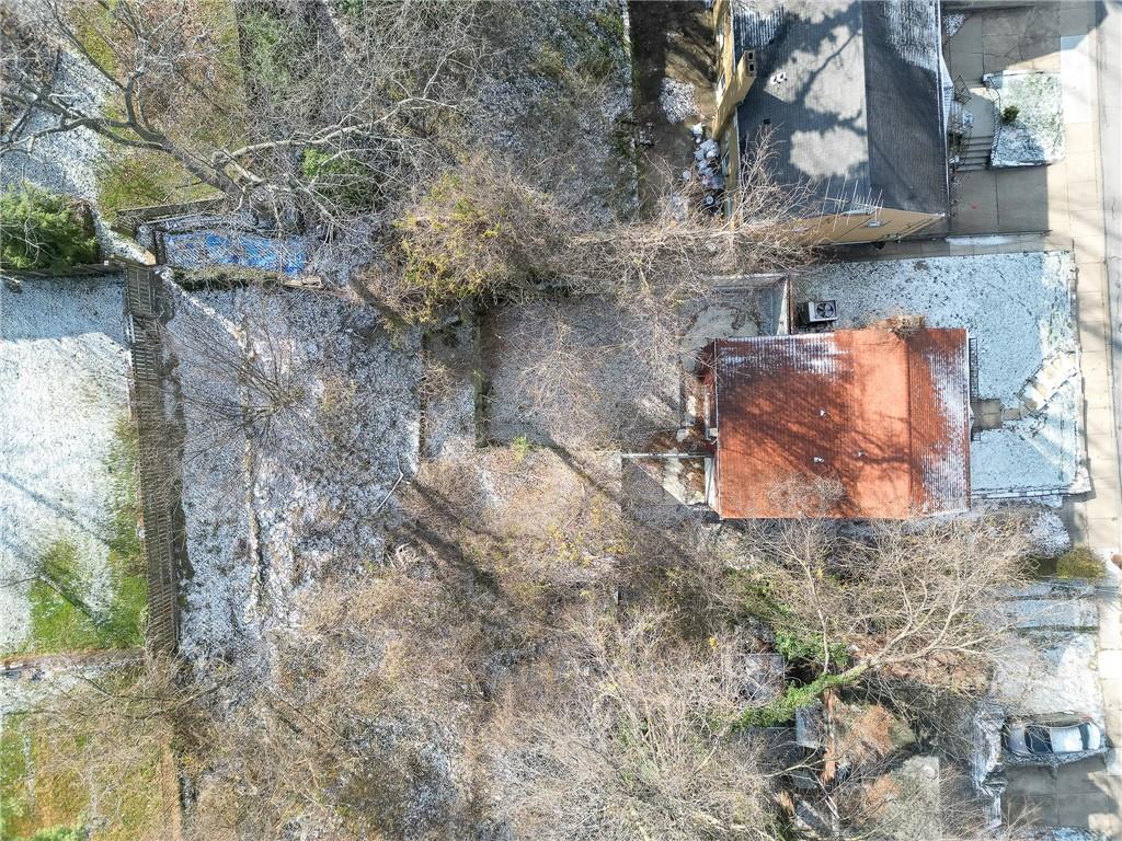 301 Greenlee Road Pittsburgh, PA 15227 - Photo 23 of 25 Gallery Image 23