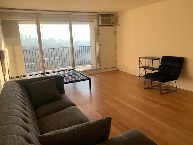 $1,975 | 1960 North Lincoln Park West, Unit 2105, Chicago, IL 60614