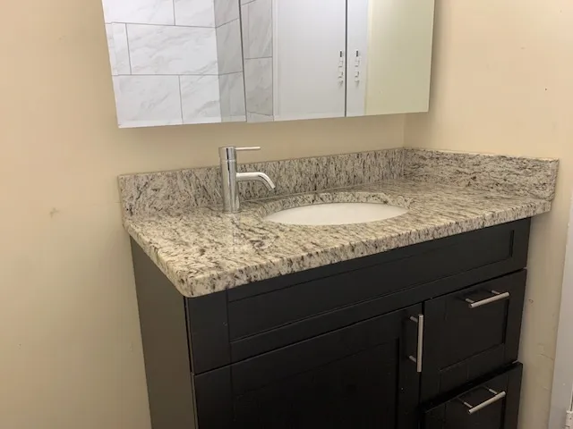 $1,975 | 1960 North Lincoln Park West, Unit 2105, Chicago, IL 60614