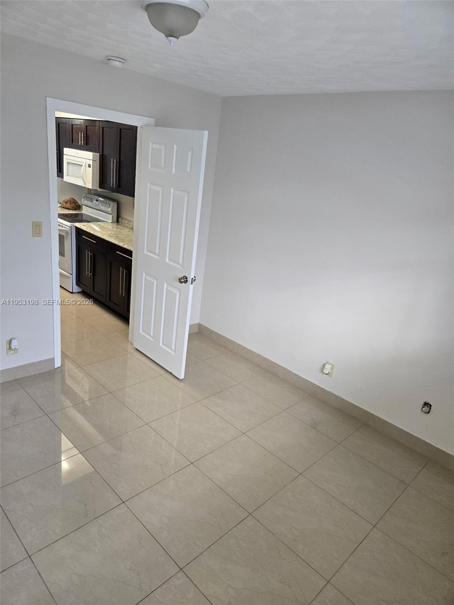 724 Northeast 6th Street, Unit 9 Hallandale Beach, FL 33009 - Photo 6 of 10