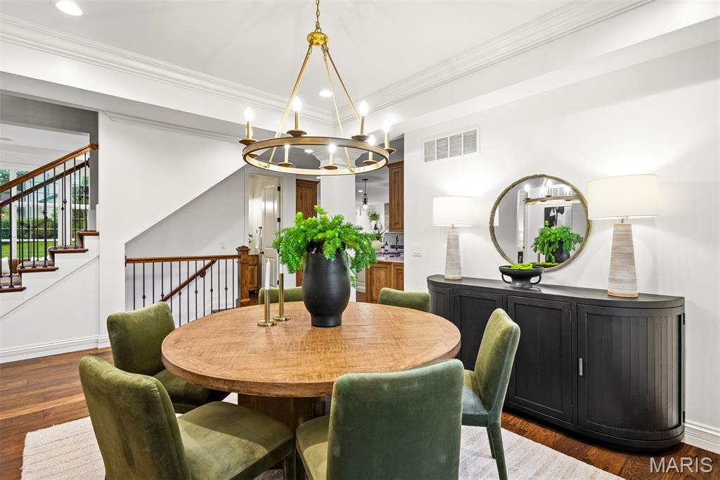 12854 Goodson Road St. Louis, MO 63131 - Photo 15 of 90 Gallery Image 15