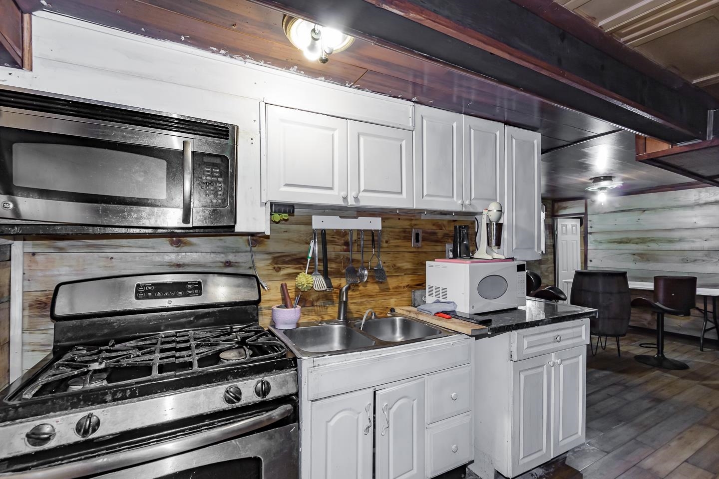 75 Old Rochester Road Barnstead, NH 03225 - Photo 4 of 31 Gallery Image 4