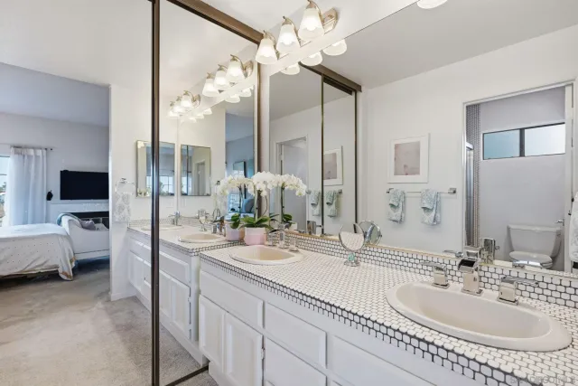 $1,950,000 | 3626 Lorimer Lane, Encinitas, CA 92024