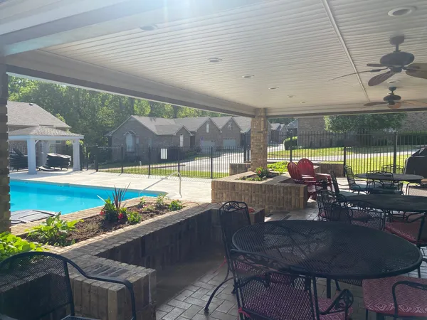 $324,999 | 457 Country Club Court, Clarksville, TN 37043