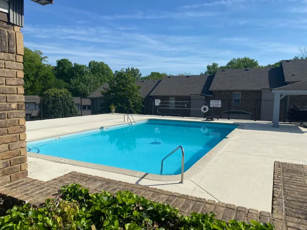 $324,999 | 457 Country Club Court, Clarksville, TN 37043