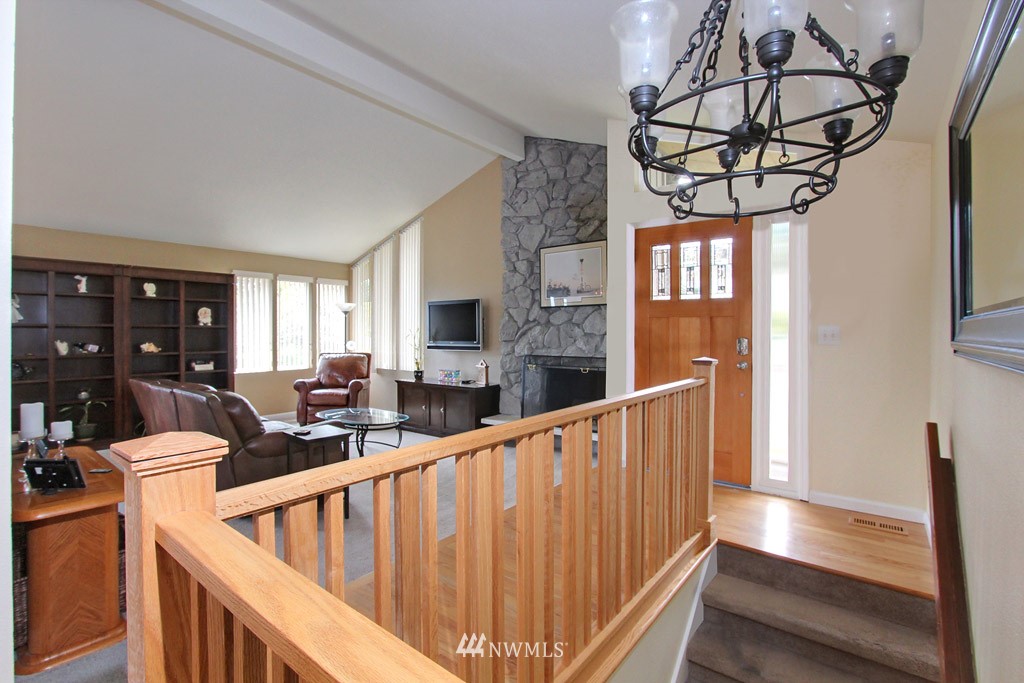 22329 3rd Avenue Southeast Bothell, WA 98021 - Photo 8 of 15