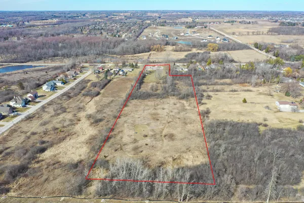 $530,000 | 9335 West County Line Road, Unit 9325, Milwaukee, WI 53224