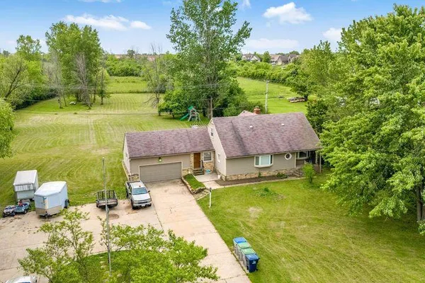 $530,000 | 9335 West County Line Road, Unit 9325, Milwaukee, WI 53224