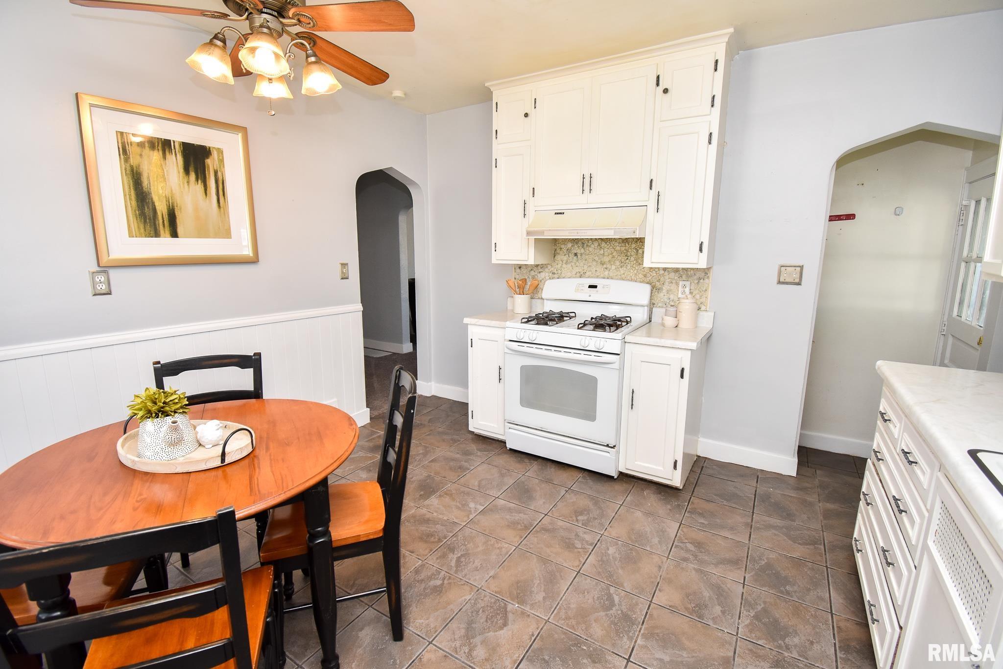 1413 West Circle Road Peoria, IL 61604 - Photo 23 of 38 Gallery Image 23