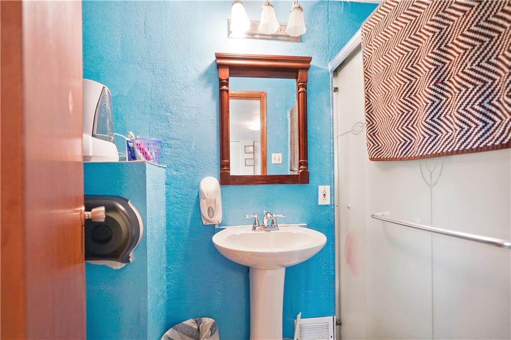 1410 Prospect Road Pittsburgh, PA 15227 - Photo 13 of 16 Gallery Image 13