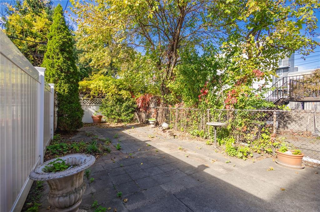 231 Monitor Street Brooklyn, NY 11222 - Photo 8 of 37