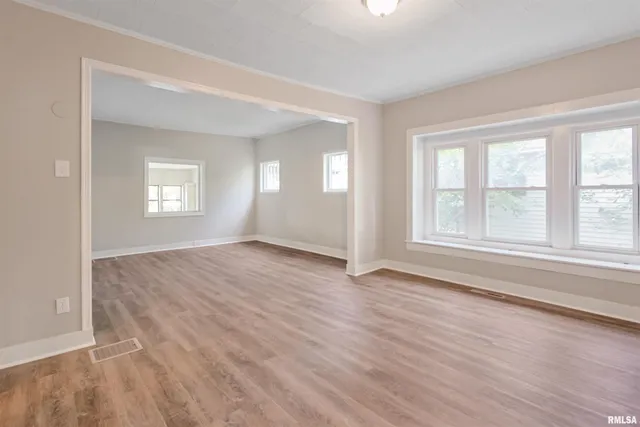 $115,000 | 208 South 10th Street, Herrin, IL 62948