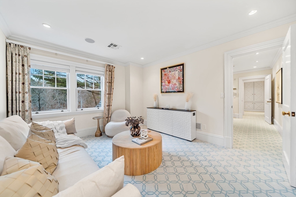 121 Livingston Road Wellesley, MA 02482 - Photo 19 of 32