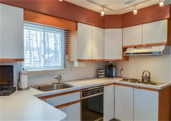 59 Temi Road Holliston, MA 01746 - Photo 4 of 11 Gallery Image 4