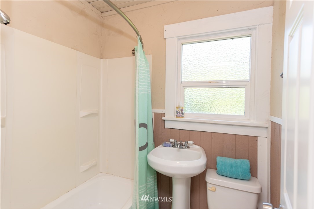 111 Nikula Road Winlock, WA 98596 - Photo 14 of 20
