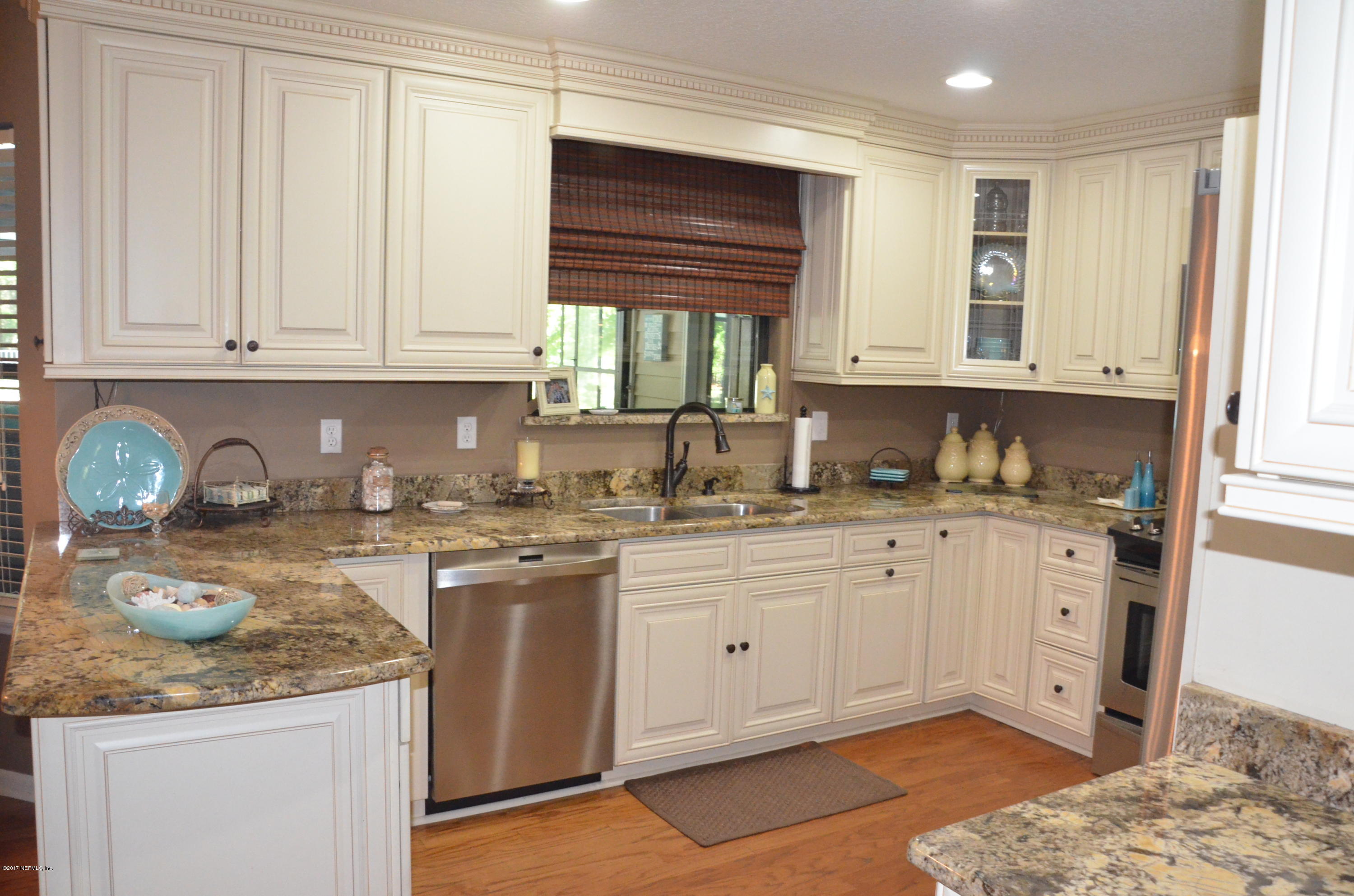 11401 Simmons Road Jacksonville, FL 32218 - Photo 13 of 17 Kitchen