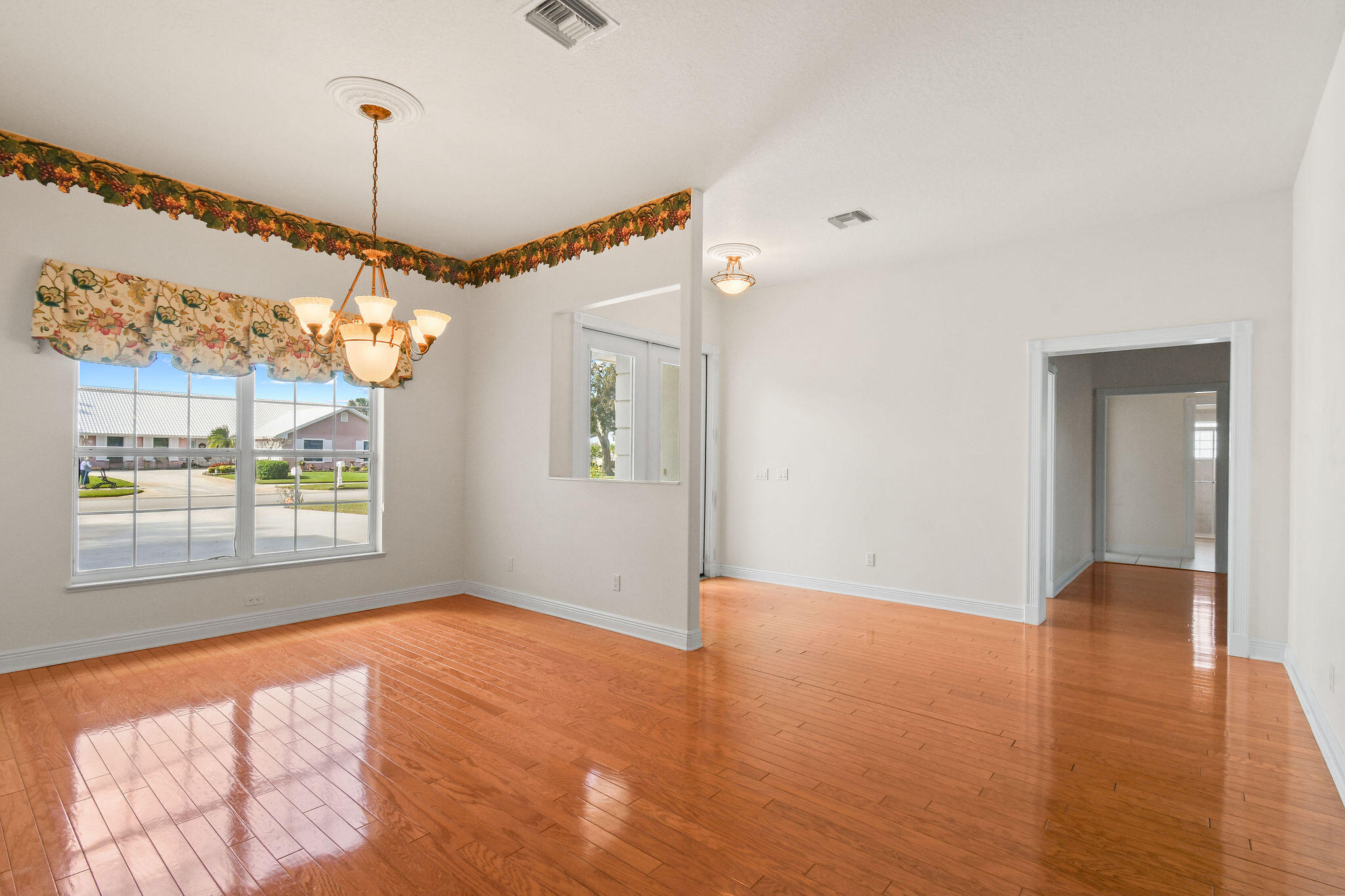 4354 Gator Trace Circle Fort Pierce, FL 34982 - Photo 15 of 58 Dining Room (12)