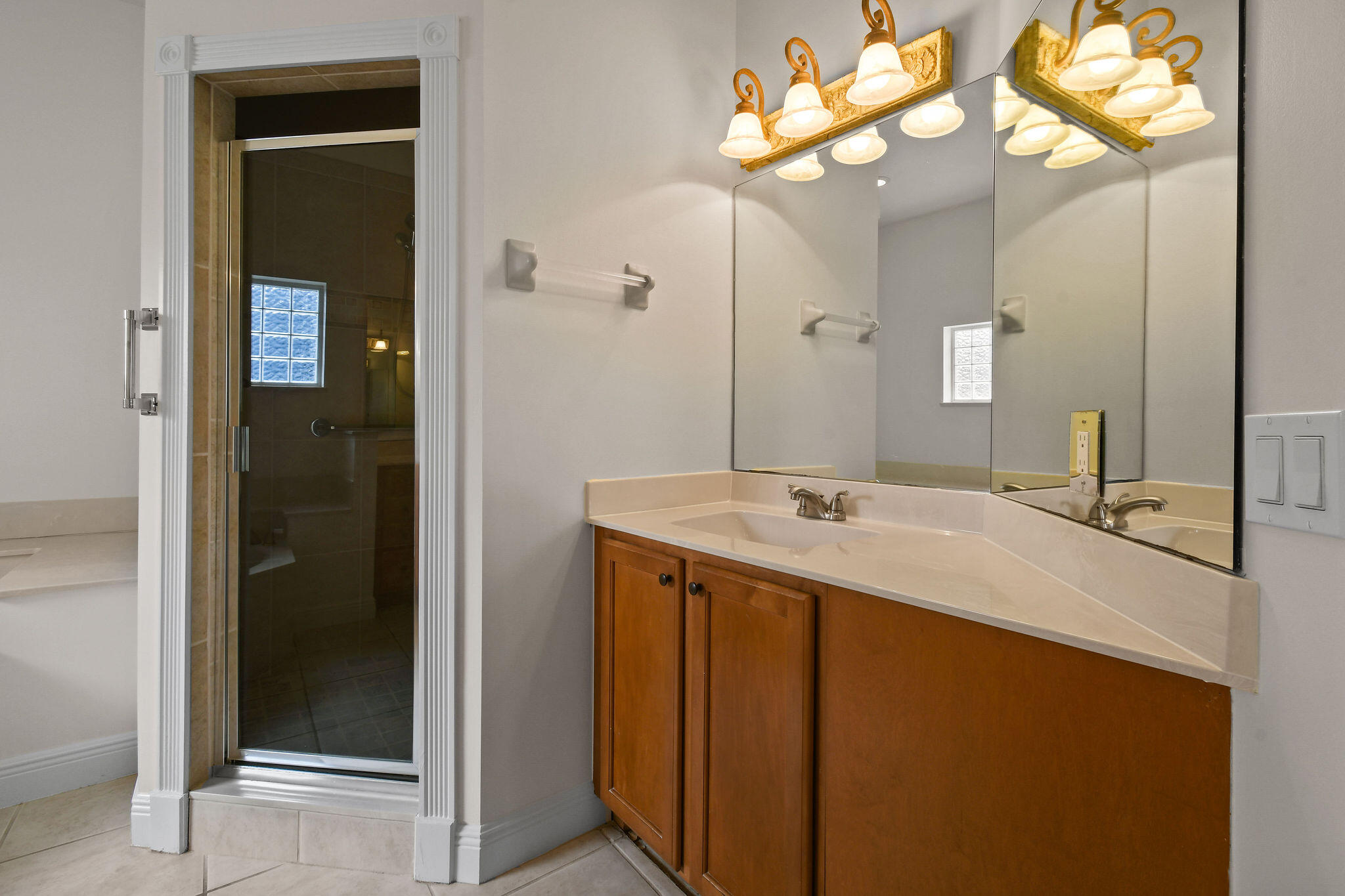 4354 Gator Trace Circle Fort Pierce, FL 34982 - Photo 38 of 58 Master Bath 1