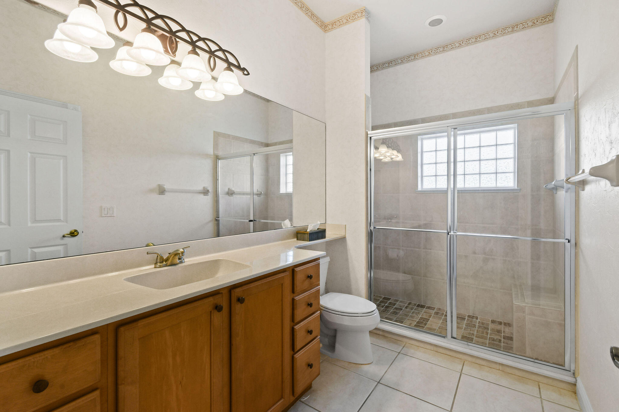 4354 Gator Trace Circle Fort Pierce, FL 34982 - Photo 47 of 58 Bathroom 2
