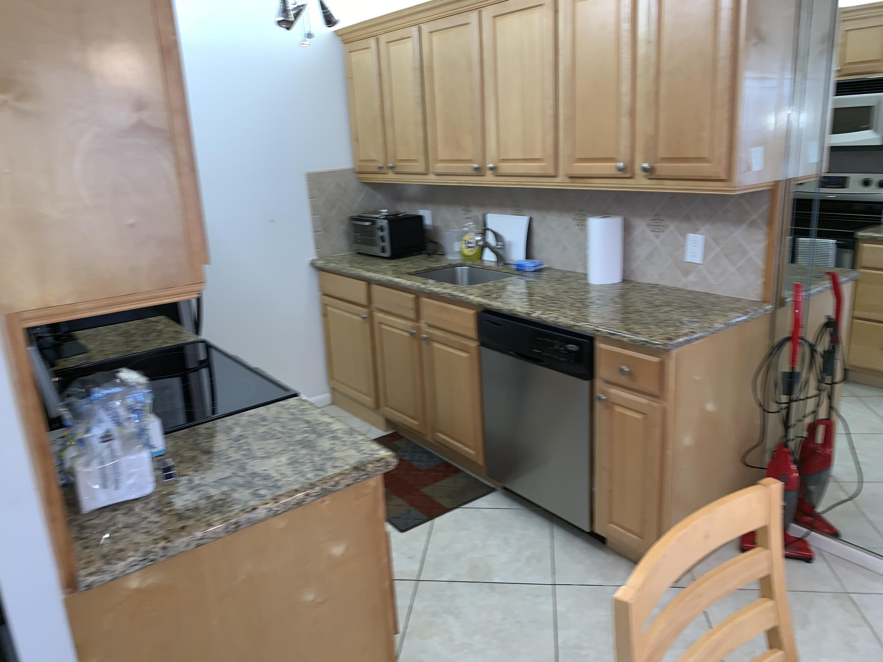 3015 Cornwall East Boca Raton, FL 33434 - Photo 15 of 28 IMG_0110