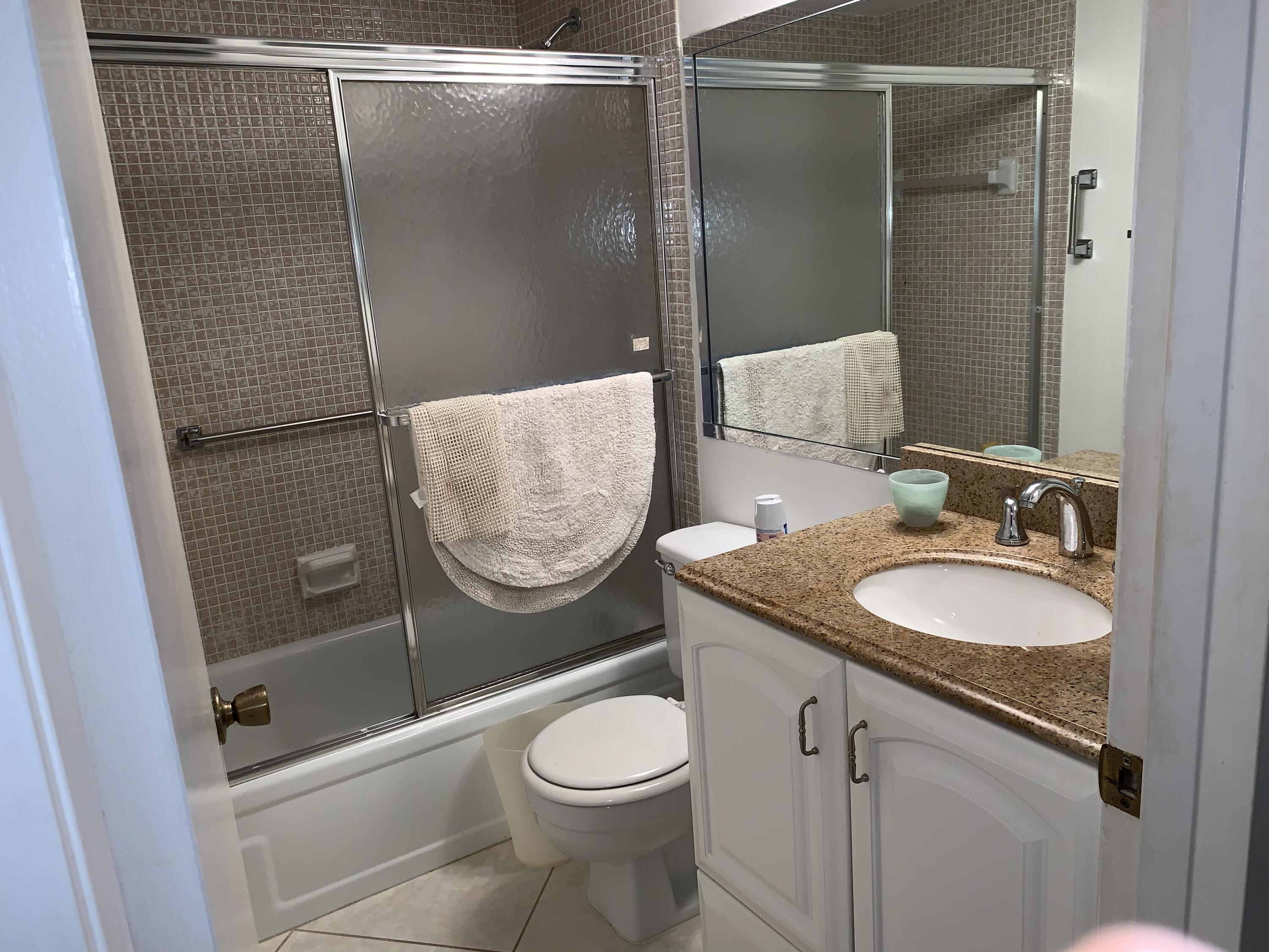3015 Cornwall East Boca Raton, FL 33434 - Photo 20 of 28 IMG_0115